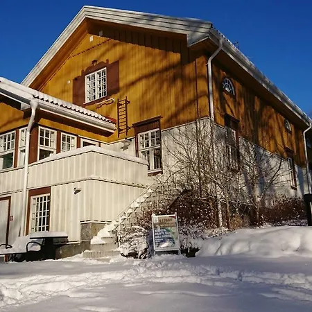 Guest house Lepaan Kartanon Vierashuone Lepaa